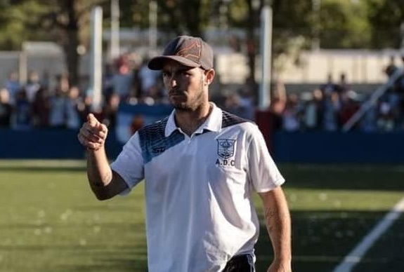 El gran gesto de Manu Sánchez en el partido de séptima ADC-Bicicross thumbnail