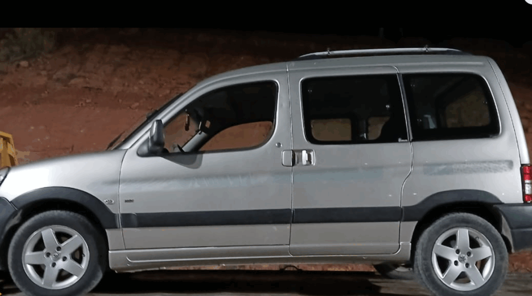 Captura de pantalla 2025-10-28 204802